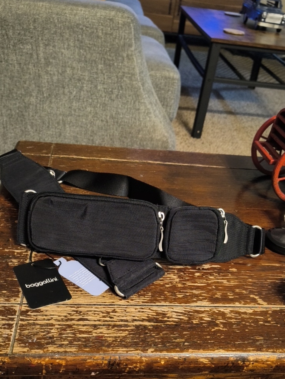 Baggallini Black Men's Belt Bag with Multiple Zip Pockets